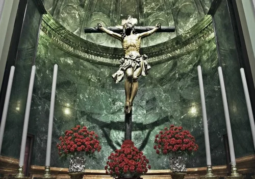 imageye___-_Camarin-Cristo-de-la-expiracion.-Cachorro-de-Sevilla-1-scaled