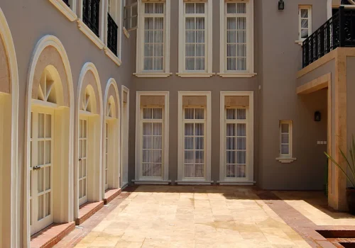 imageye___-_imgi_10_casa-nairobi-soleria-exterior02-cuellar-stone