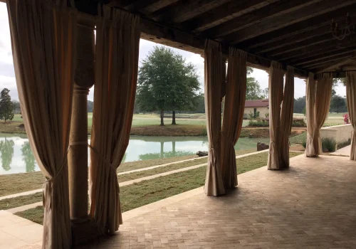 imageye___-_imgi_11_villa-contry-club-texas-columnas-cuellar-stone