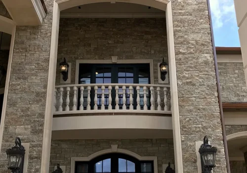 imageye___-_imgi_8_casa-en-texas-fachada-cuellar-stone