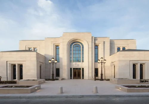 imageye___-_paris_france_temple_exterior