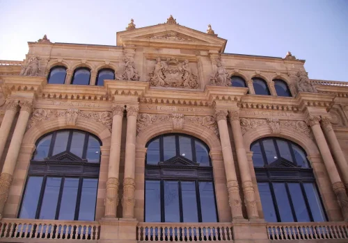 imageye___-_teatro-victoria-eugenia-san-sebastian03-cuellar-stone-marmol-e1613554139745
